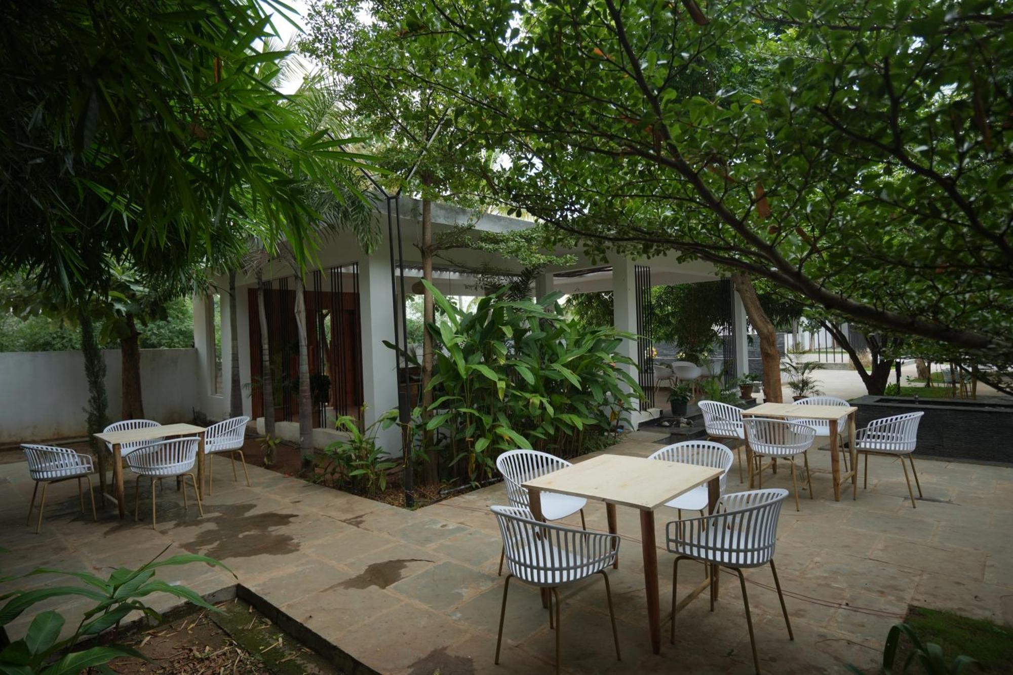 Hotel Happy Retreats - Kai Chik Ballāpur Zewnętrze zdjęcie